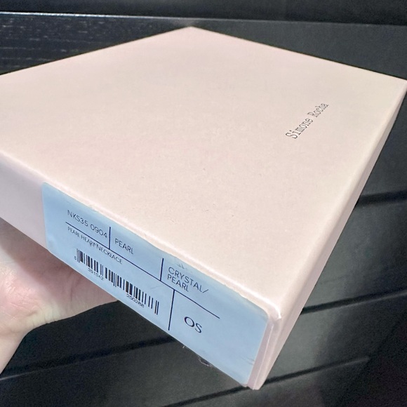 Simone Rocha Pearl heart Earrings and Necklace Set - Picture 5 of 5